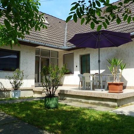 Fabian Apartman-Haz Сантод Экстерьер фото