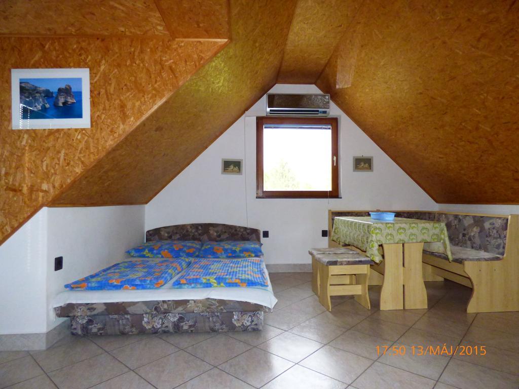 Fabian Apartman-Haz Сантод Номер фото