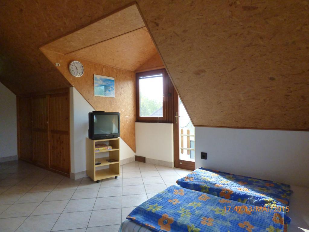 Fabian Apartman-Haz Сантод Номер фото